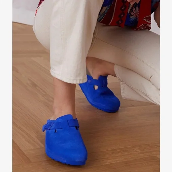 IN SEARCH OF - Picture 3 of 4